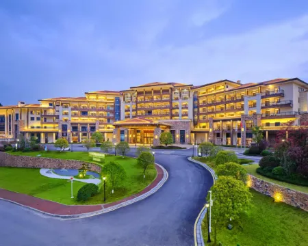 CHANG TIAN TOURISM QINLU HOT SPRING HOTEL Fengxin İlçesi otelleri