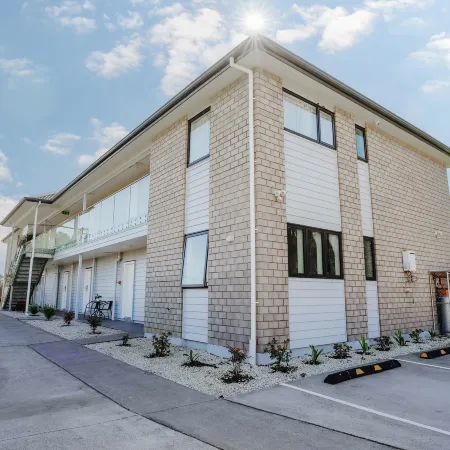 Yates Park Motel Отели рядом с достопримечательностью «Корнвол Парк»