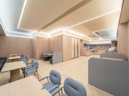 HanTing Hotel (Nanyang Xixia Baiyu Commercial Plaza)