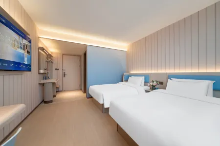 Hanting Hotel Yichun North Mingyue Road Отели рядом с достопримечательностью «Yichun University Vocational and Technical College»