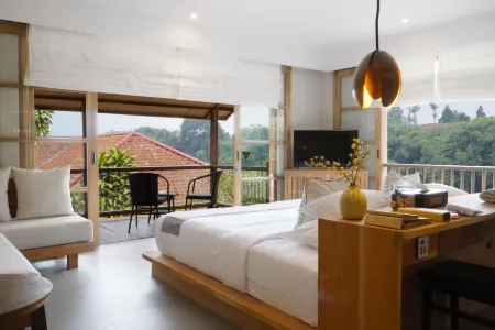 Novus Giri Puncak, Resort & Spa Отели рядом с достопримечательностью «Botanic Garden Cibodas»