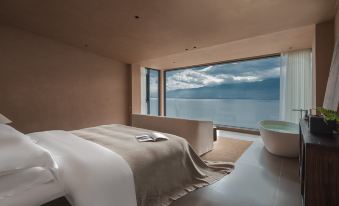 Dali Dongye • Enjoy Nature Half Mountain Full Sea View Private Soup Pool Hotel