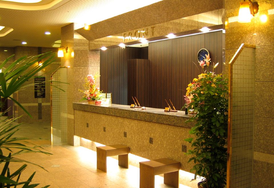 5. 호텔 루트-인 ..