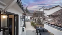 Jiuhuashan Shanshang Shumanting Homestay (Huacheng Temple) Hotels in On the Mountain