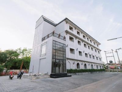 The Cape Hotel