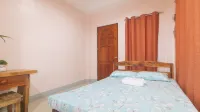Bello Vue Apartelle Looc Beach 주변 호텔