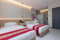 Chatting · Zhinanfeng Banshan Garden Smart Hotel (Pu'er High-Speed Railway Station)