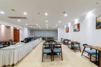 บิสซิเนส โฮเต็ลไช่ยี่ - วิวภูเขา