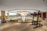 Rongcheng Celebrity Hotel (Rongcheng High Speed Rail Station Shop)