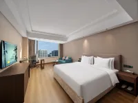 GIRITUNG  HALL  HOTEL