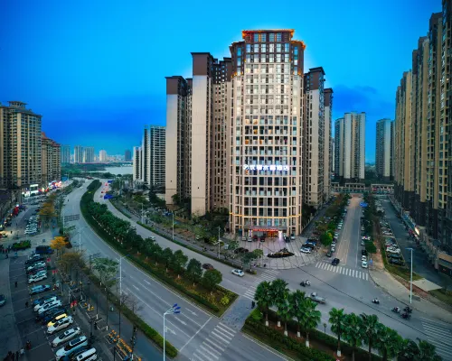 Youyi Crystal Hotel (Qinzhou Baishi Lake Park Branch) Hotels in Qinzhou