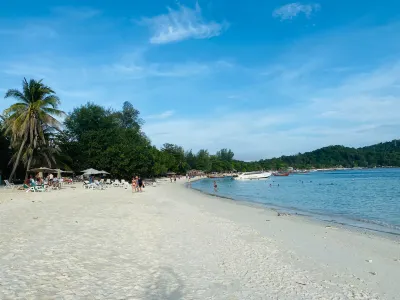 Bella Vista Beach Resort Koh Lipe Hotels near Sanom Beach Resort
