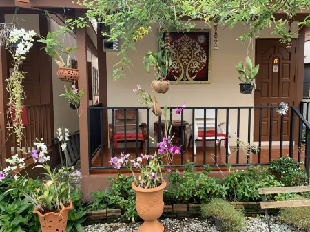 K Khang.Garden Walking Street