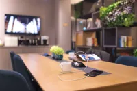 ホームイン ビジネスホテル(昌楽高速鉄道駅中百大厦）