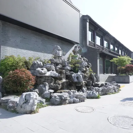 Taotaoju Light Luxury Hotel (Yangzhou Dongguan Street Heyuan)