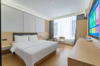 Maitreya West Coast Hot Spring Hotel (Huquan Ecological Park Branch) - balkon