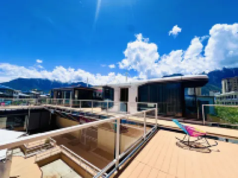 Shifeng Romeo Inn