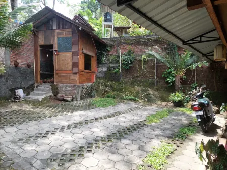 Banyu Kasongan Homestay