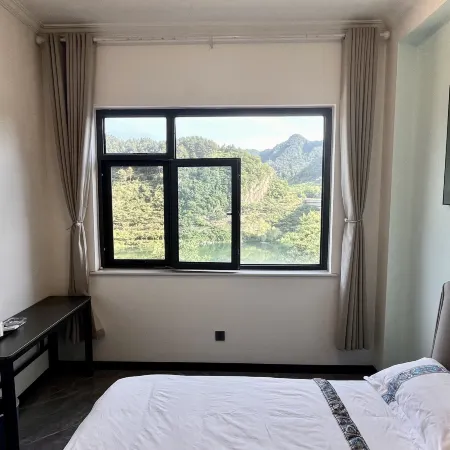 Xinglong Lizike Lake Homestay