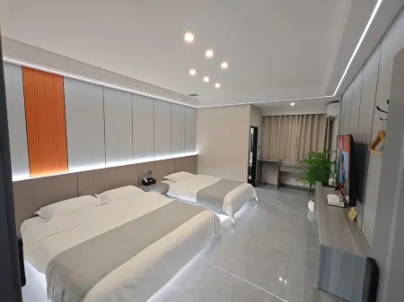 Qingluan Cheny Homestay Отели в г. Синьюань