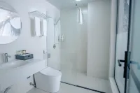 Kangding  XueshanYiju   Homestay