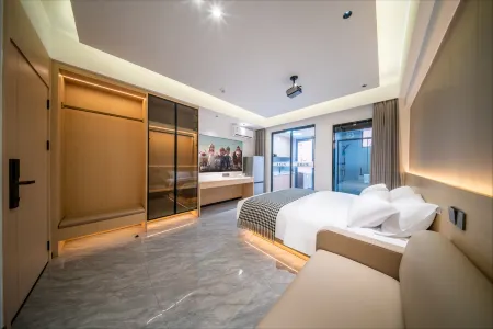 Moyuan Residences (Fanshen Metro Station, Bao'an Center, Shenzhen) Отели рядом с достопримечательностью «Спортивный центр Боань-поле для плавания»