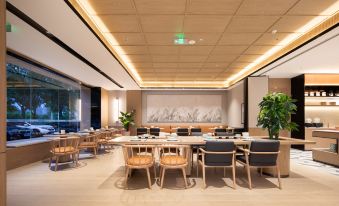 Echarm Hotel (Wenfeng Tower Store on Shenong Avenue, Suizhou)