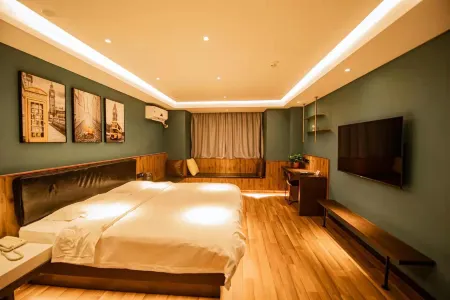 Super 8 Hotel (Anqiu Bus Station)