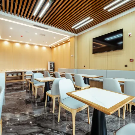 Up Huayi Selected Hotel (Benxi Huanren Branch)