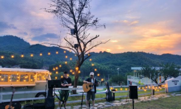 Moyinju Huashu Hotel