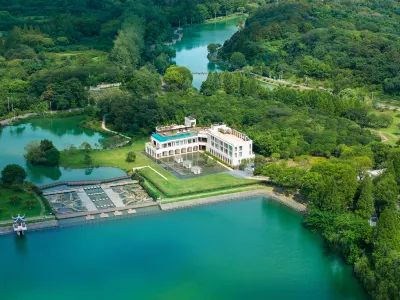 Nanjing Danxi · Zhenzhuquan Hot Springs Lakeside Mountain Lodge โรงแรมใกล้จุดชมวิวน้ําพุไข่มุก