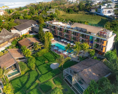 Shore Amora Canggu Hotels near Echo Beach