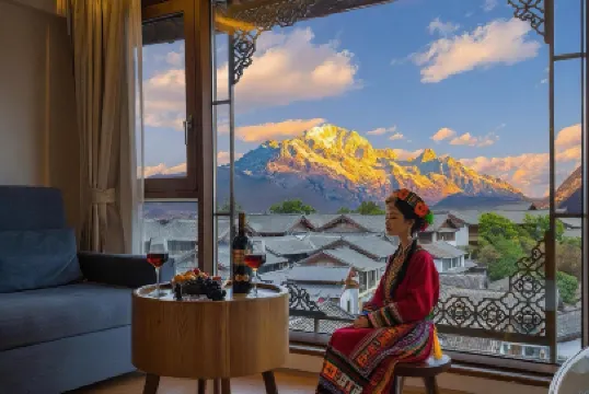 在山也·SANYEL日照金山觀雪山古城全景美宿（麗江古城大水車店） - 2026