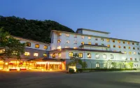 山中溫泉河鹿荘 住宿飯店