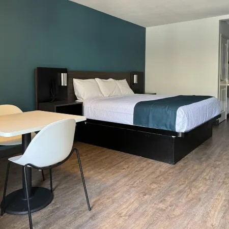 Studio 6 Suites Gardena, CA