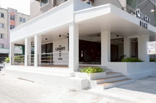 Quicky Stay Airport พื้นที่ส่วนกลาง  Photos