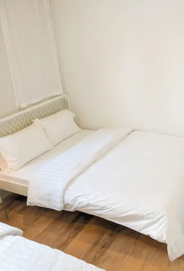 ห้องเตียงแฝด พร้อมห้องน้ำรวม