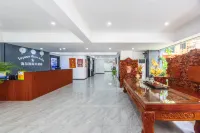 Haiyue Hotel (Sanjiang Trade City, Free Airport Shuttle, Self-Service Laundry)