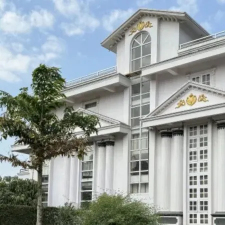 Star Valley Hotel