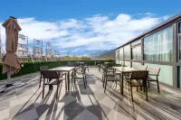 Lhasa Duorucang Hotel (Potala Palace)