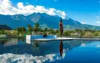 Jiu Jiu Man Shan Meng Hotel of Li Jiang Yunnan