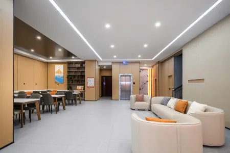 Cloud Choice Hotel (Shangqiu Ancient City Wanda Branch) Отели рядом со станцией Shangqiu Railway Station