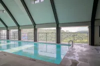 Paxtonz Ango Suites Kuala Lumpur - Pool
