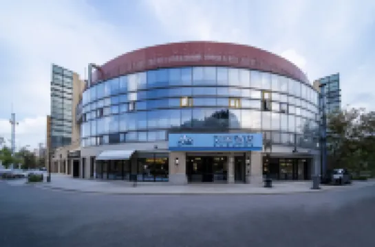 Home Inn Plus Shanghai National Convention and Exhibition Center Xuying Road Subway Station Отели в г. Шанхай