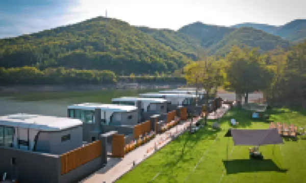 Benxi County Wujie Lohas Mountain and Sea Resort Hotel