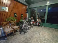 Finding Popsicle Homestay Hotels near Yuli Train Station