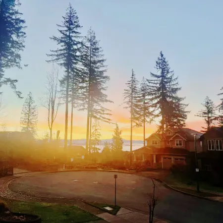 Derbyshire House Coquitlam | Quiet, Clean & Comfortable · Free Parking
