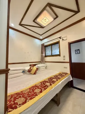 Xuegu Wusong Ridge · Wang's Cozy Residence (Xuegu Branch) - خدمة نقل من وإلى المطار