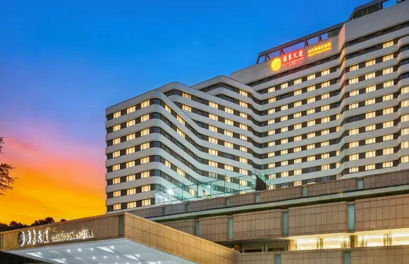 廣東大廈酒店（廣州北京路步行街紀念堂地鐵站店）