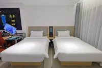 YouU E-sports Hotel (Xinzhou Teachers University )